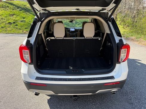 Used 2020 Ford Explorer Limited image 17