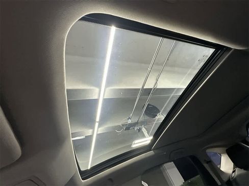 Certified 2023 Acura RDX FWD w/ Technology Package image 17