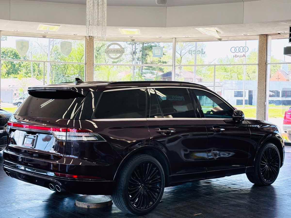 Used 2023 Lincoln Aviator Black Label w/ Dynamic Handling Package AWD/4WD image 7