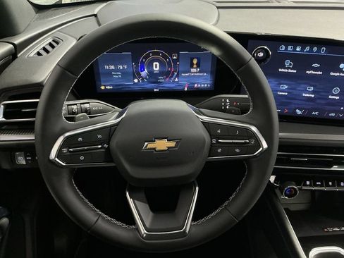 New 2026 Chevrolet Traverse LT w/ Driver Confidence Package FWD image 17