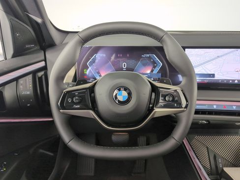 Used 2025 BMW X3 xDrive30i w/ Premium Package image 13