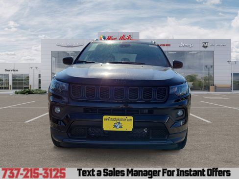 New 2026 Jeep Compass Latitude image 8