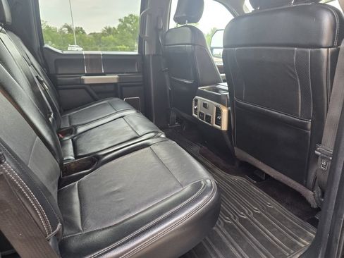 Used 2017 Ford F150 Lariat w/ Equipment Group 501A Mid AWD/4WD image 17