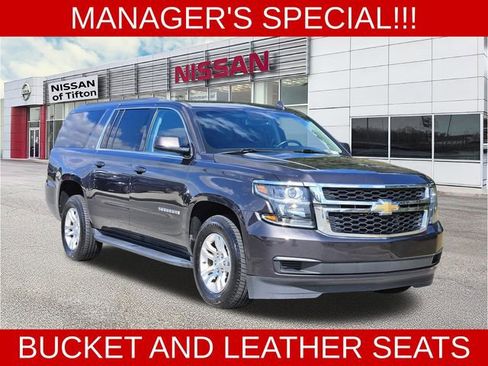 Used 2018 Chevrolet Suburban LT image 1