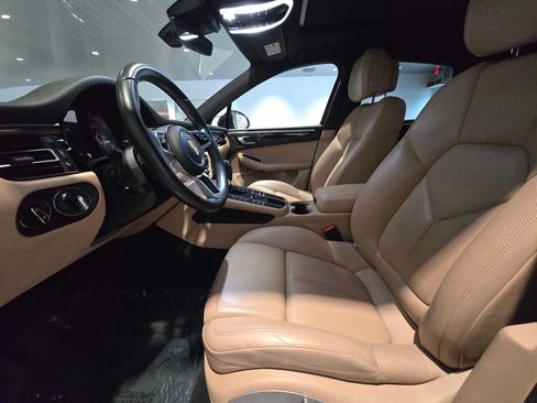 Used 2021 Porsche Macan S AWD/4WD image 22