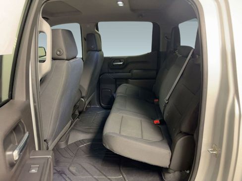 Used 2019 Chevrolet Silverado 1500 Custom w/ Custom Value Package image 14