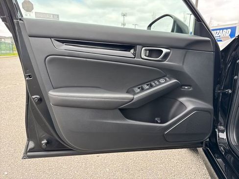 Used 2024 Honda Civic Touring image 16