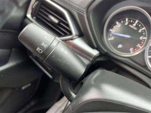 Used 2019 MAZDA CX-5 Touring image 28