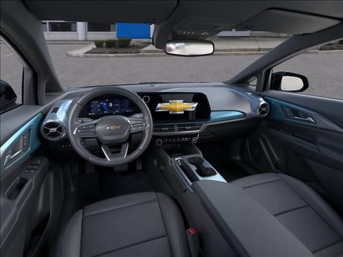 New 2026 Chevrolet Equinox EV LT FWD image 15
