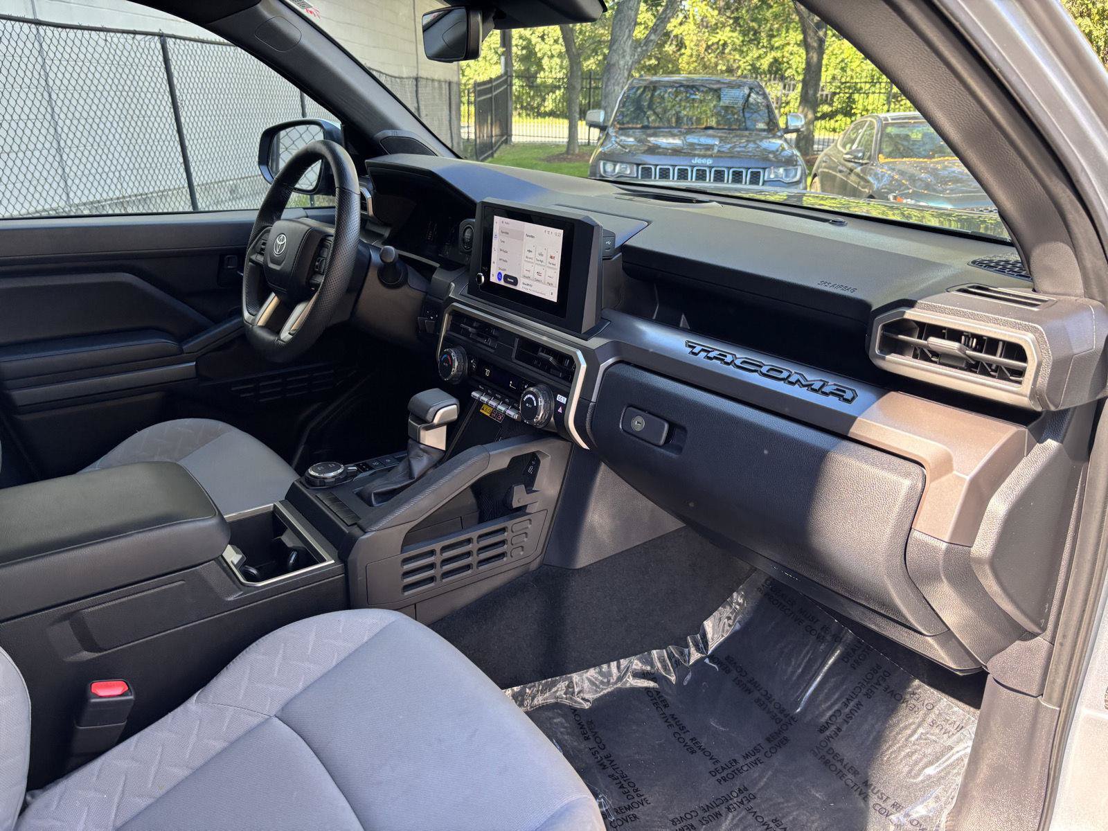 Used 2024 Toyota Tacoma SR5 AWD/4WD image 9
