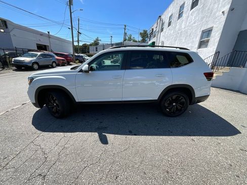 Used 2022 Volkswagen Atlas SE image 5