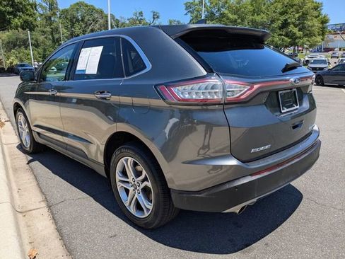 Used 2018 Ford Edge Titanium w/ Equipment Group 301A FWD image 9