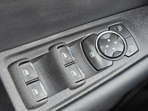 Used 2022 Ford Edge SEL w/ Convenience Package image 17