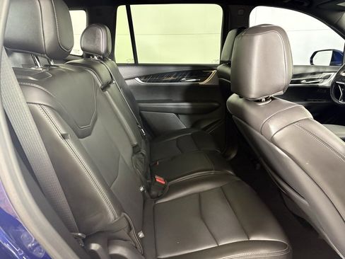 Used 2024 Cadillac XT6 Premium Luxury image 16