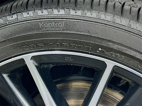 Used 2024 Toyota Camry SE image 30