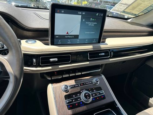 Used 2023 Lincoln Aviator Reserve w/ Equipment Group 201A AWD/4WD image 29