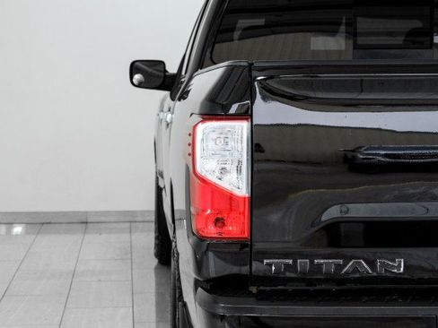 Used 2021 Nissan Titan SV w/ SV Convenience Package AWD/4WD image 45