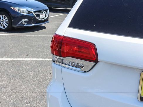 Used 2014 Jeep Grand Cherokee Limited RWD image 8
