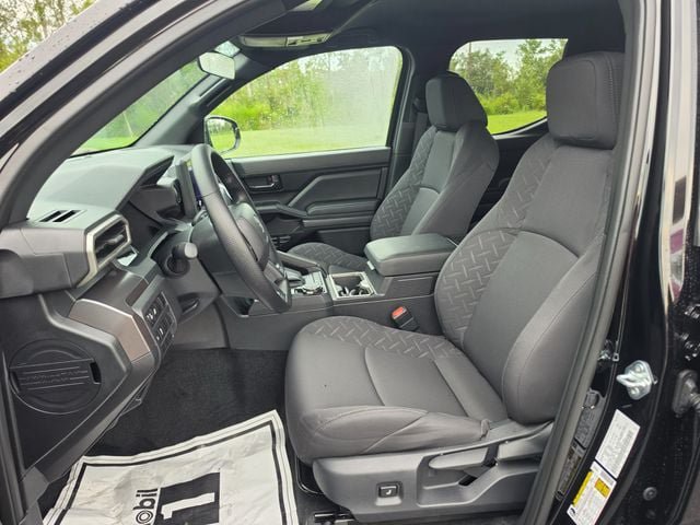 Used 2026 Toyota Tacoma SR5 AWD/4WD image 3