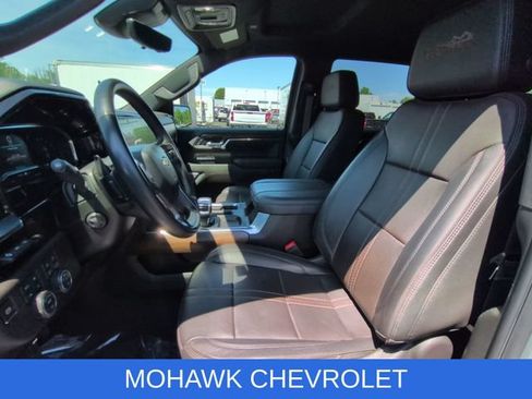 Certified 2024 Chevrolet Silverado 1500 High Country w/ Technology Package AWD/4WD image 27