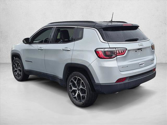 Used 2025 Jeep Compass Limited AWD/4WD image 7