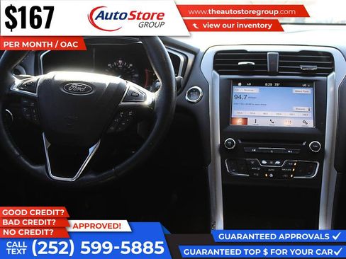 Used 2018 Ford Fusion SE w/ Equipment Group 602A FWD image 12