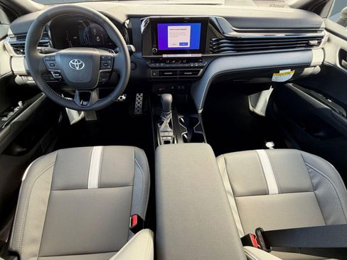 New 2026 Toyota Camry Hybrid image 16