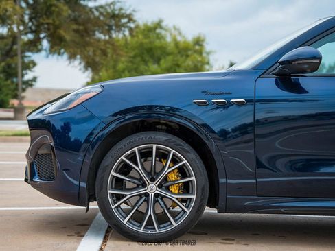 Used 2023 Maserati Grecale Modena image 4