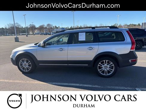 Used 2016 Volvo XC70 T5 Platinum w/ Protection Package image 12