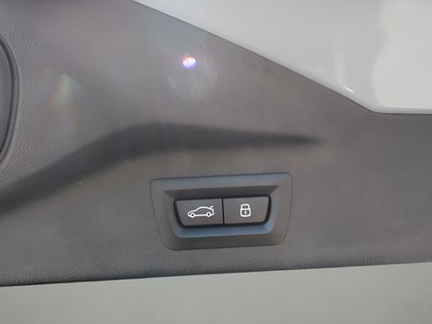 Used 2025 BMW X7 M60i w/ Executive Package AWD/4WD image 28