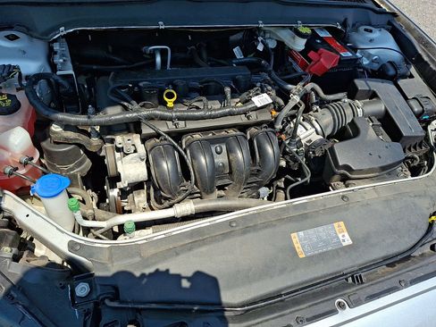 Used 2017 Ford Fusion S w/ Equipment Group 101A FWD image 27