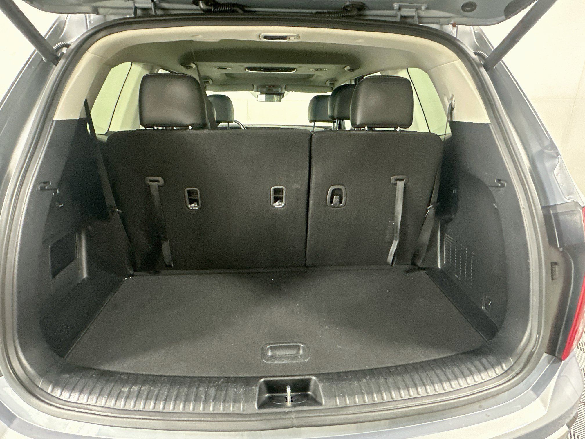 Used 2025 Kia Telluride S FWD image 31