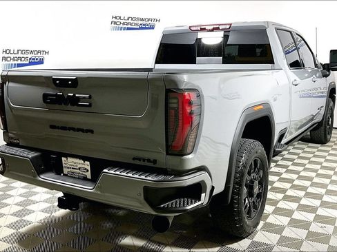 Used 2024 GMC Sierra 2500 AT4 w/ AT4 Premium Plus Package AWD/4WD image 9