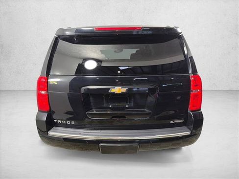 Used 2018 Chevrolet Tahoe Premier RWD image 6
