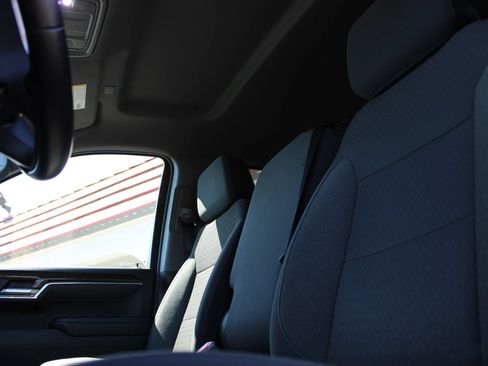 Used 2025 Chevrolet Silverado 1500 LT RWD image 13