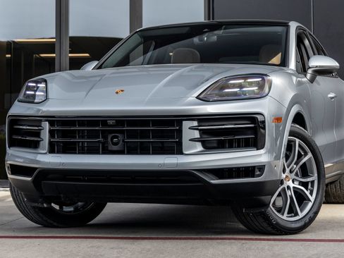 Certified 2026 Porsche Cayenne Coupe AWD/4WD image 7