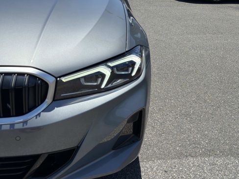 Used 2025 BMW 330i Sedan RWD image 9