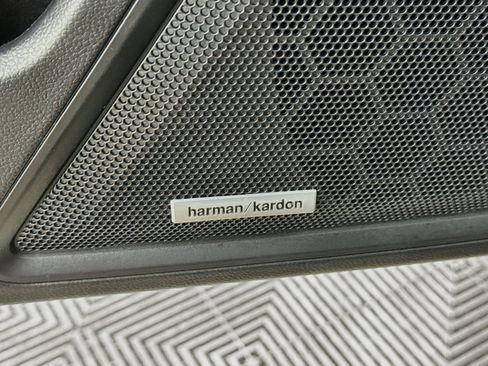 Used 2024 Subaru Outback Touring AWD/4WD image 4