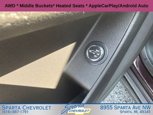 Used 2023 Chevrolet Traverse LT AWD/4WD image 14
