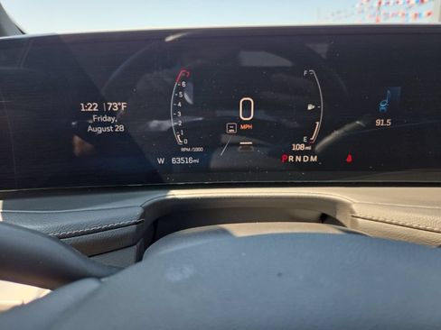 Used 2024 Cadillac XT4 Premium Luxury FWD image 13