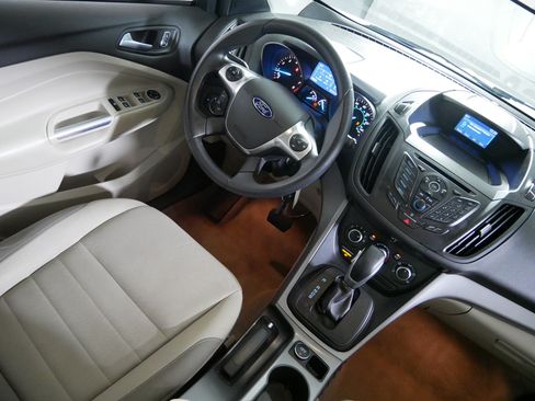 Used 2015 Ford Escape SE FWD image 9