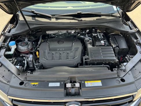 Used 2023 Volkswagen Tiguan SE R-Line AWD/4WD image 28