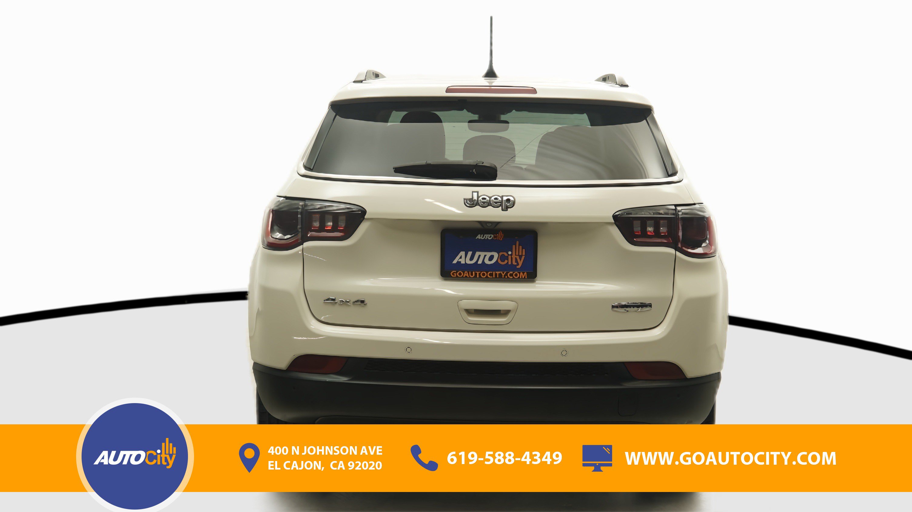 Used 2018 Jeep Compass Latitude w/ Popular Equipment Group AWD/4WD image 12