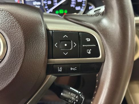 Used 2016 Lexus ES 350 w/ Premium Package w/Wood Trim FWD image 26