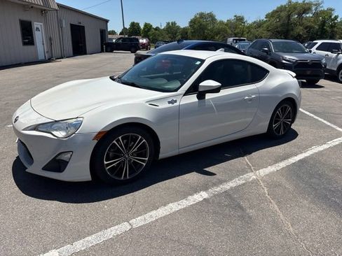 Used 2015 Scion FR-S RWD image 1