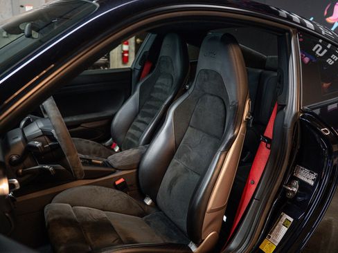 Used 2019 Porsche 911 Carrera GTS RWD image 7