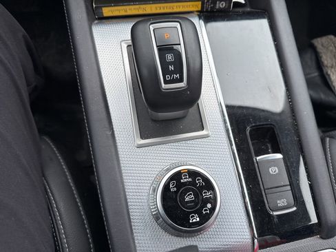 Used 2022 Mitsubishi Outlander SEL image 15