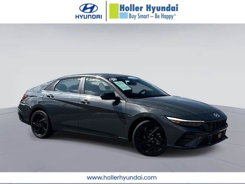 Certified 2026 Hyundai Elantra SEL Sport Premium FWD image 1