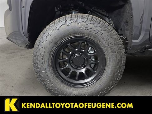 Used 2025 Toyota Tacoma SR5 image 9