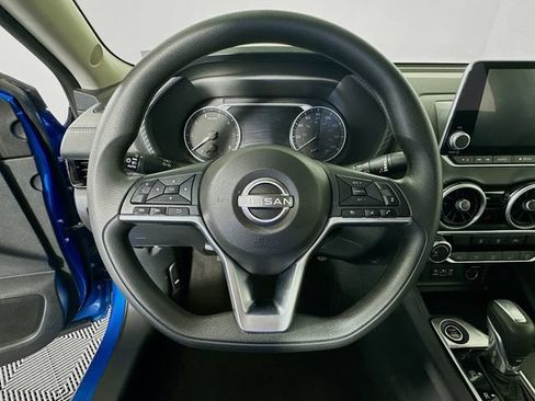 Used 2024 Nissan Sentra SV FWD image 13